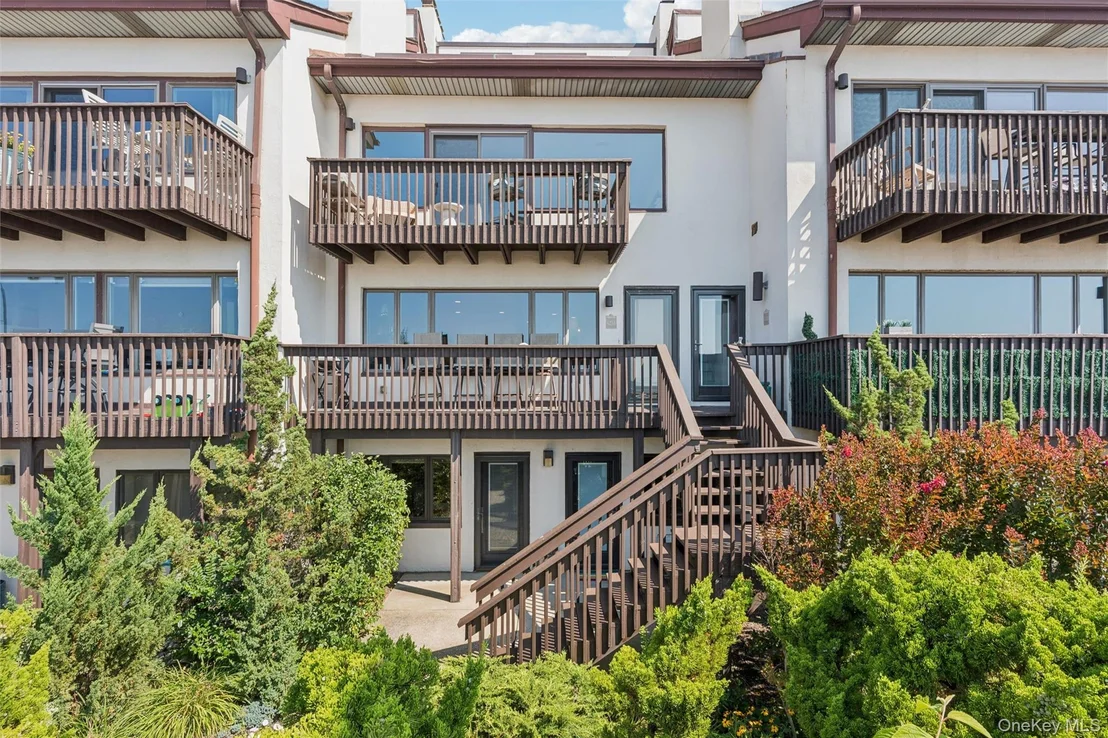 Photo of Unit A at 623 Oceanfront