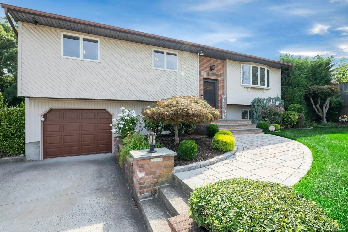Photo of 9 Urban Drive