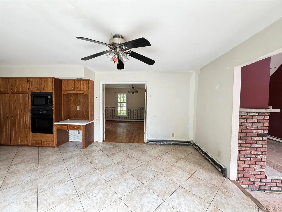 Photo of 18 Fox Run