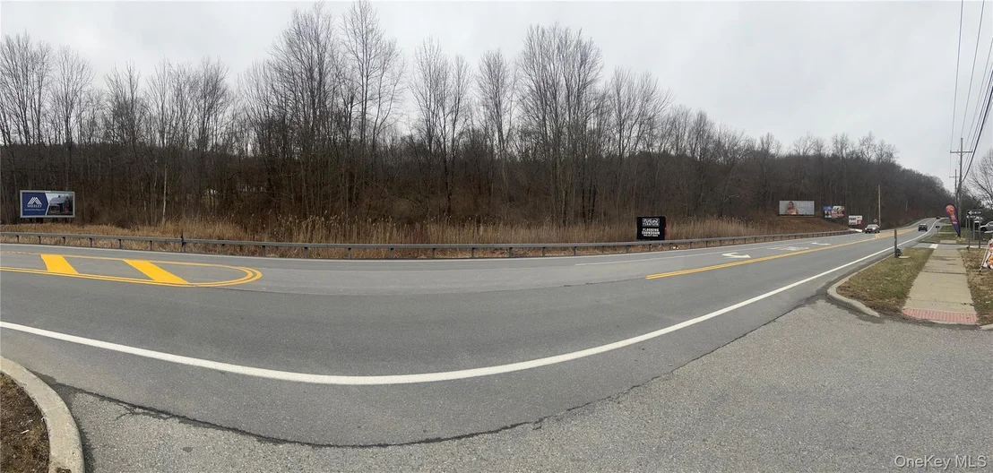 Photo of 2413 Route 44