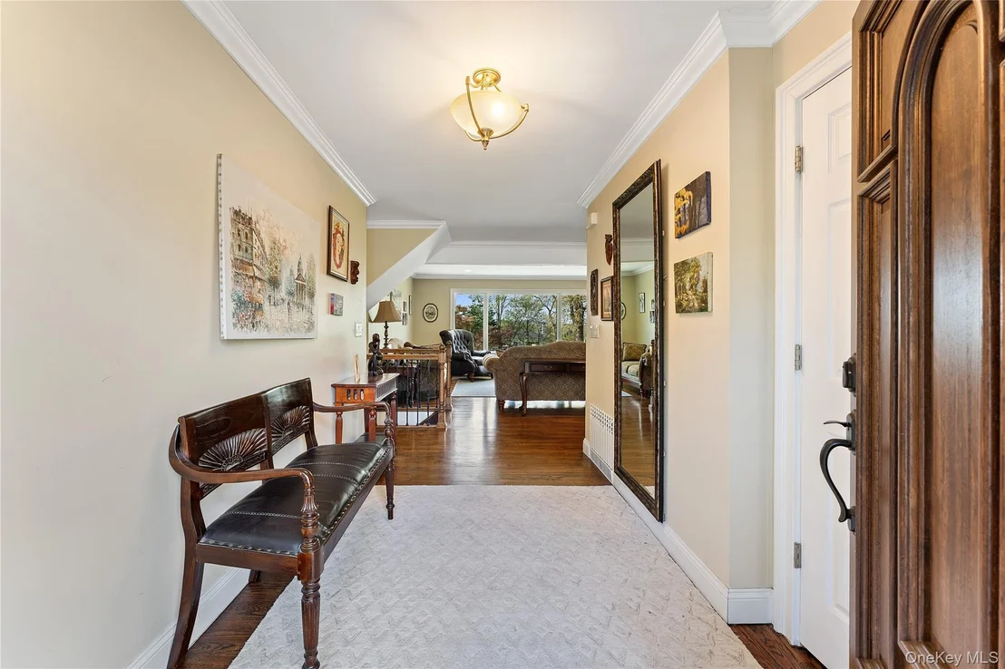 Photo of 8 Riverview Farm Road