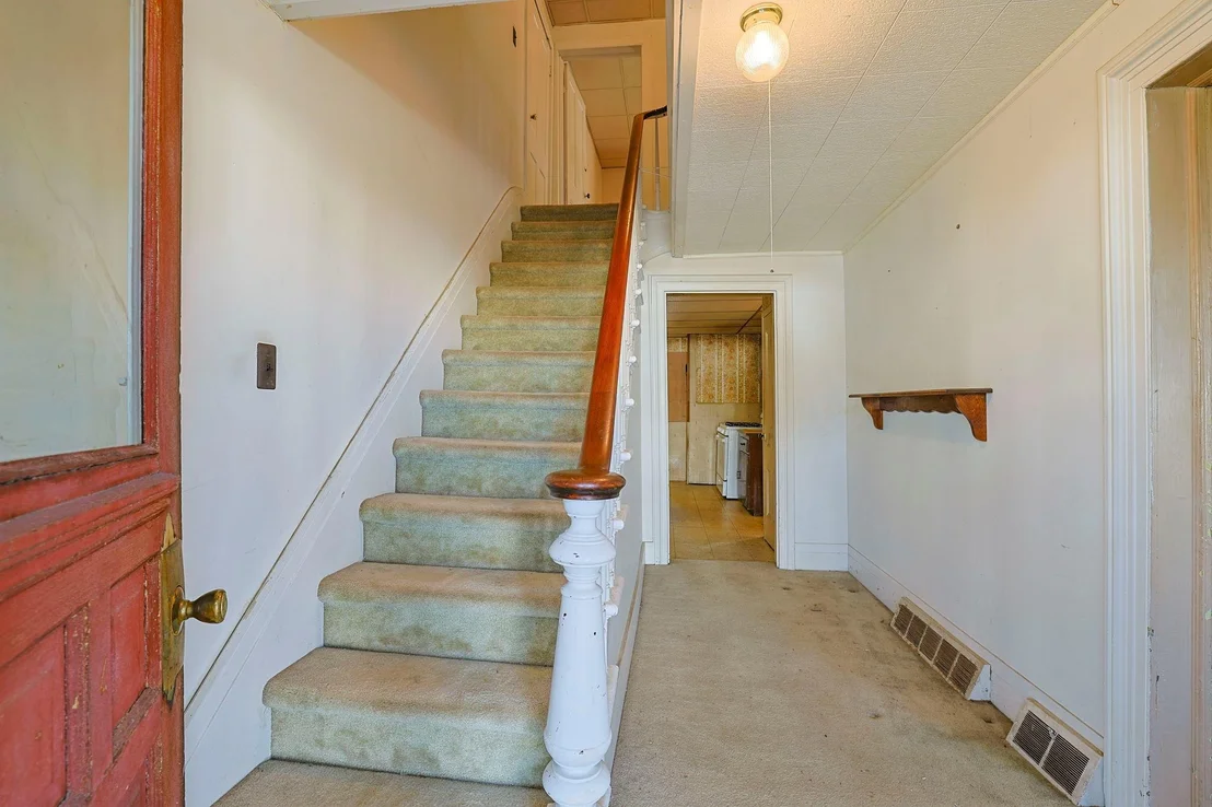 Photo of 16 Myrtle Avenue