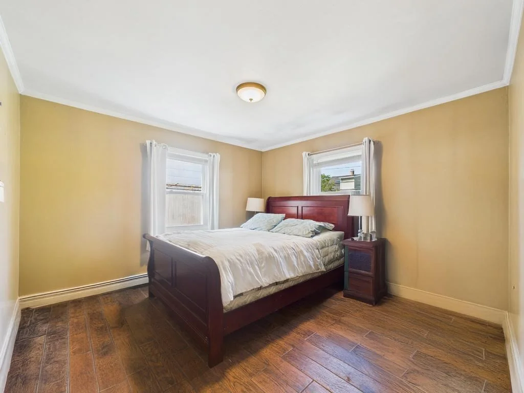 Photo of 335 Loring Road