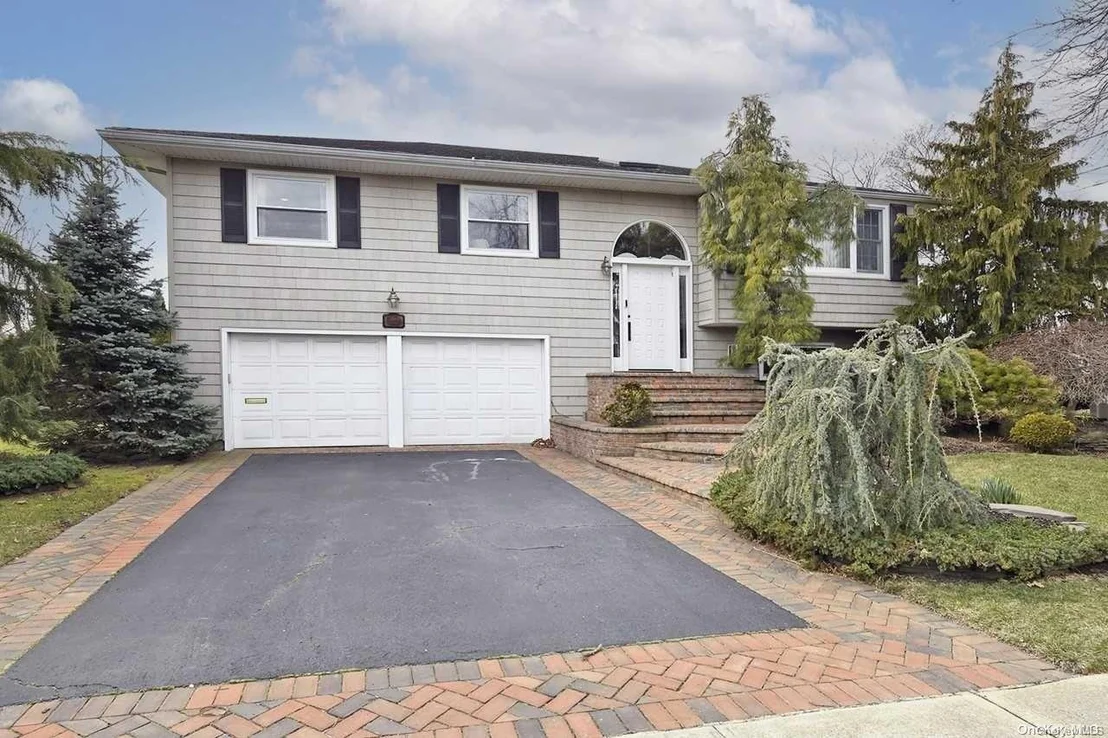 Photo of 2864 Shore Drive