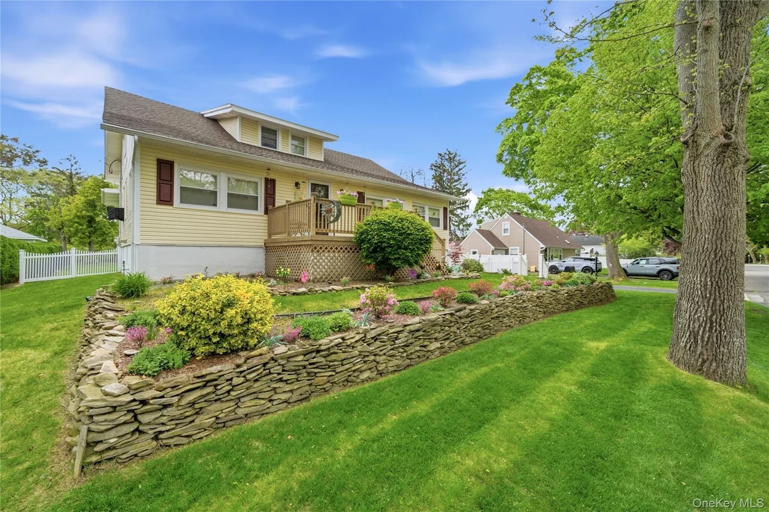 Photo of 414 Potter Boulevard