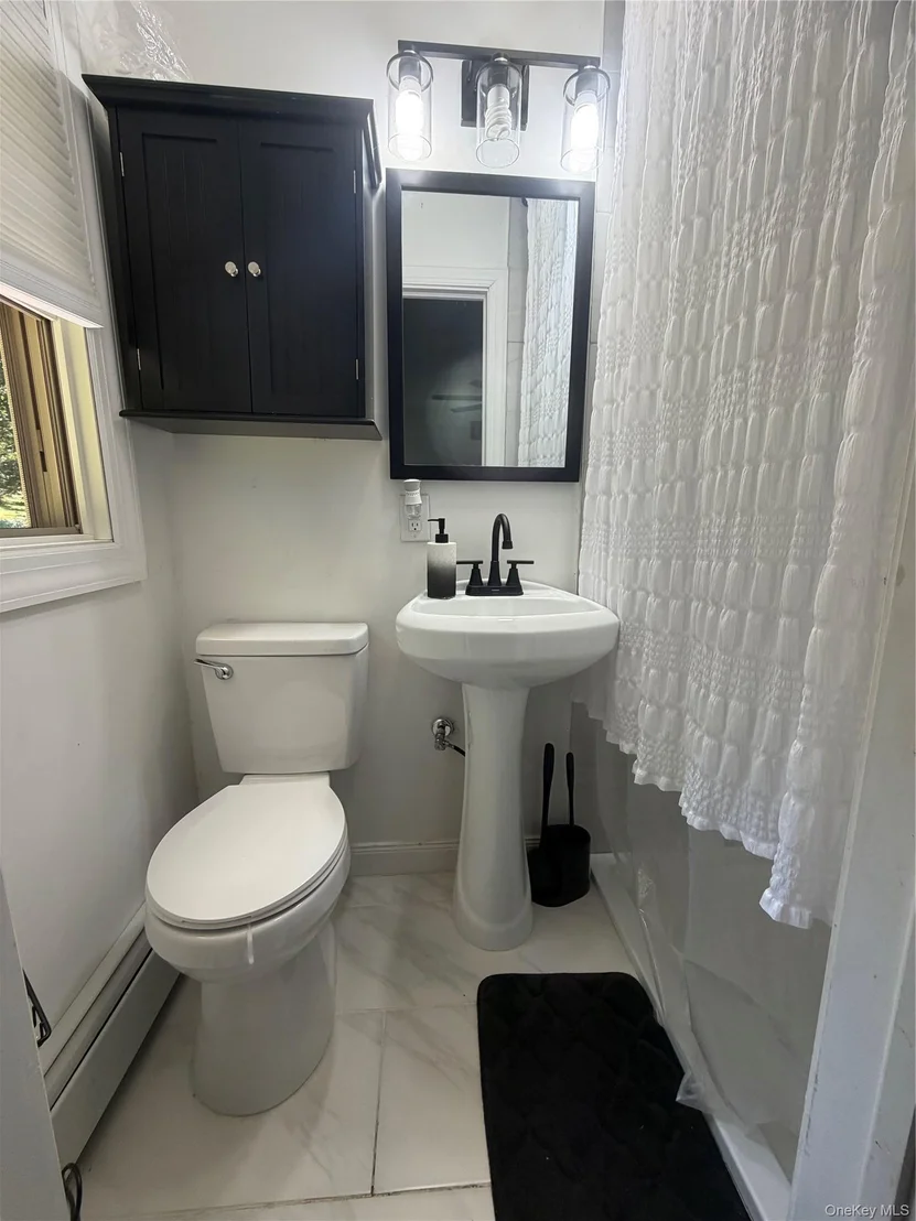 Photo of 7 Lakeview Drive