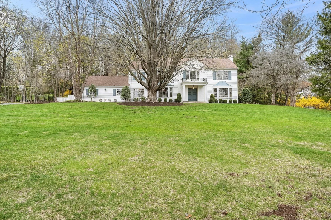Photo of 23 Round Hill Road