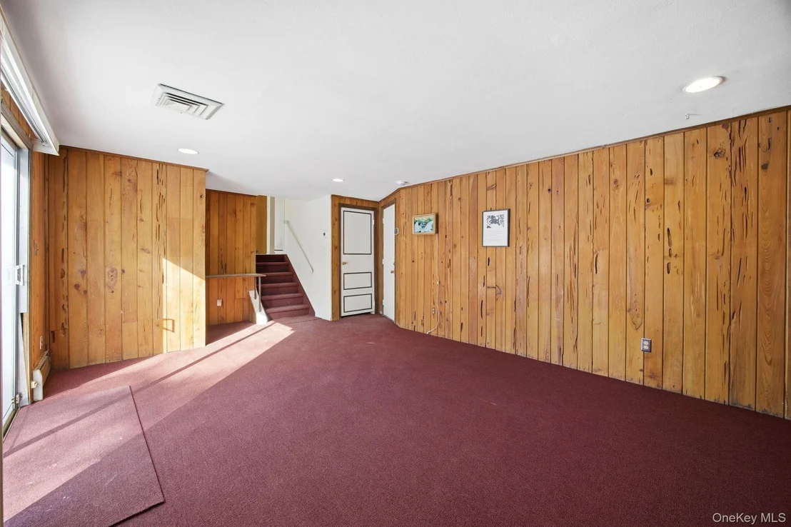 Photo of 87 Executive Drive