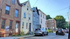 Photo of 197 Chambers Street