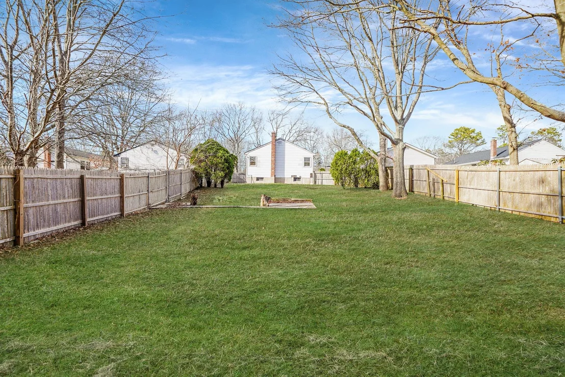 Photo of 80 Meadowmere Avenue