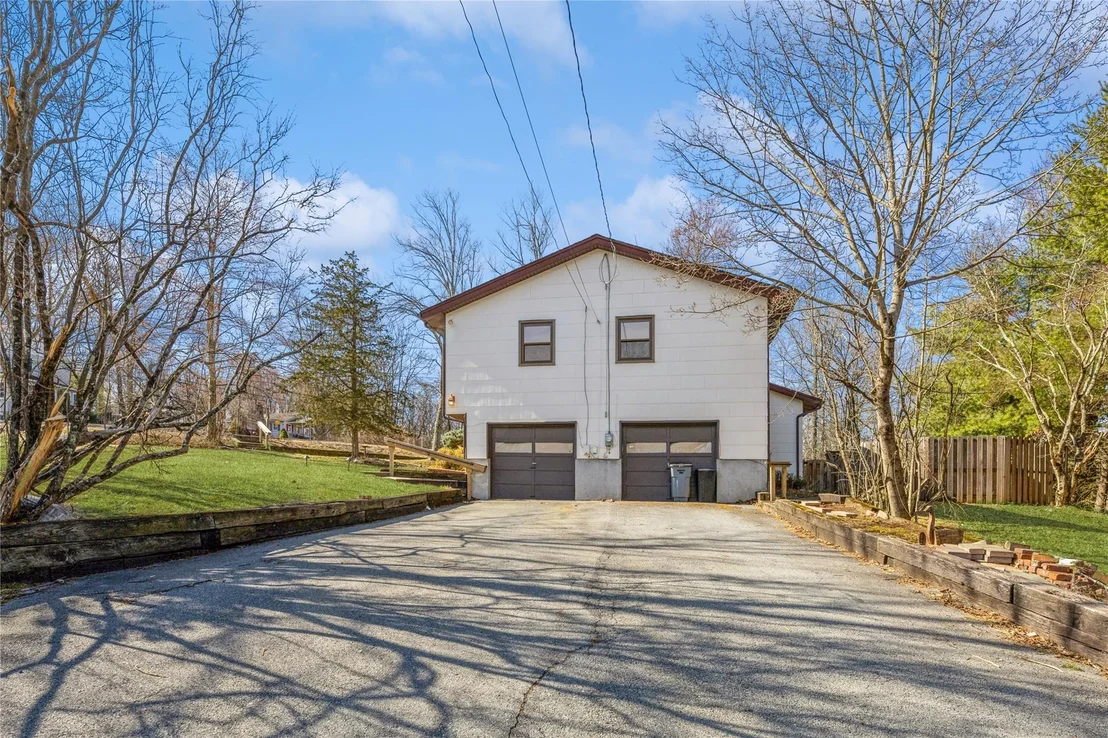 Photo of 74 Interlochen Parkway
