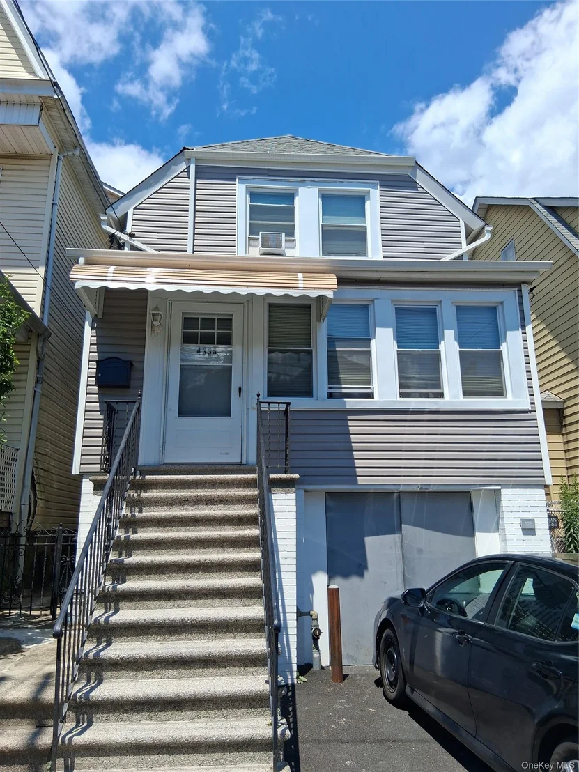 Photo of 4335 Byron Avenue