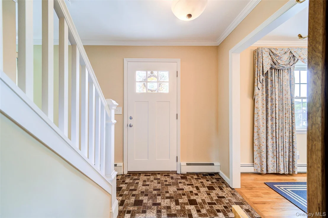 Photo of 1 Tanglewood Lane