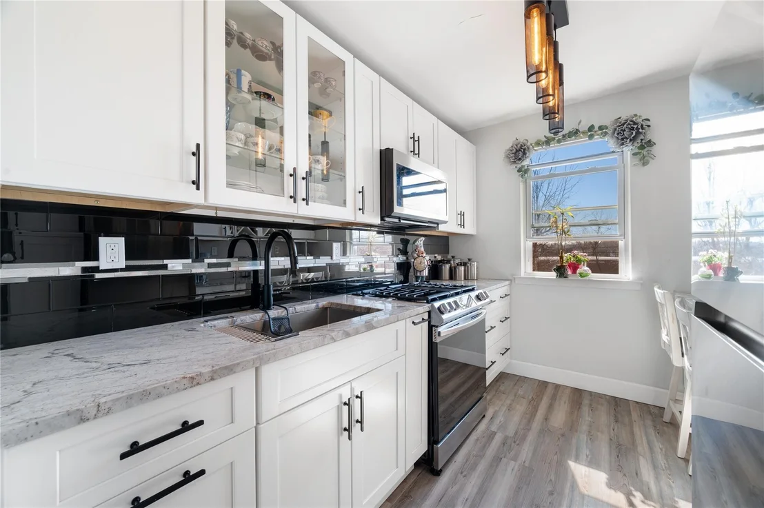 Photo of Unit D at 91 Avon Circle
