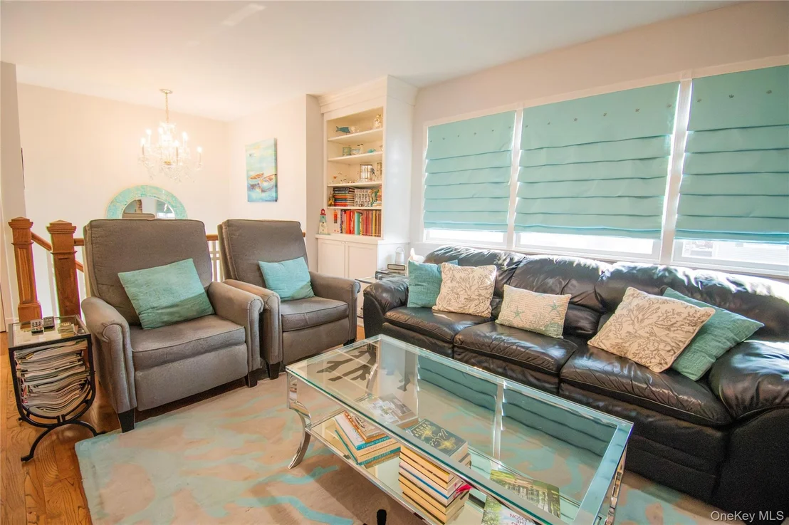 Photo of 3345 Parkway Drive