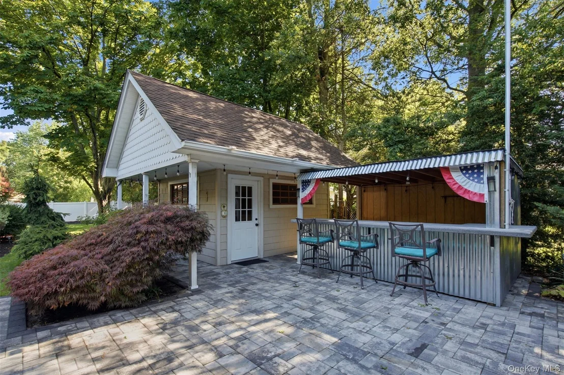 Photo of 83 Hedgerow