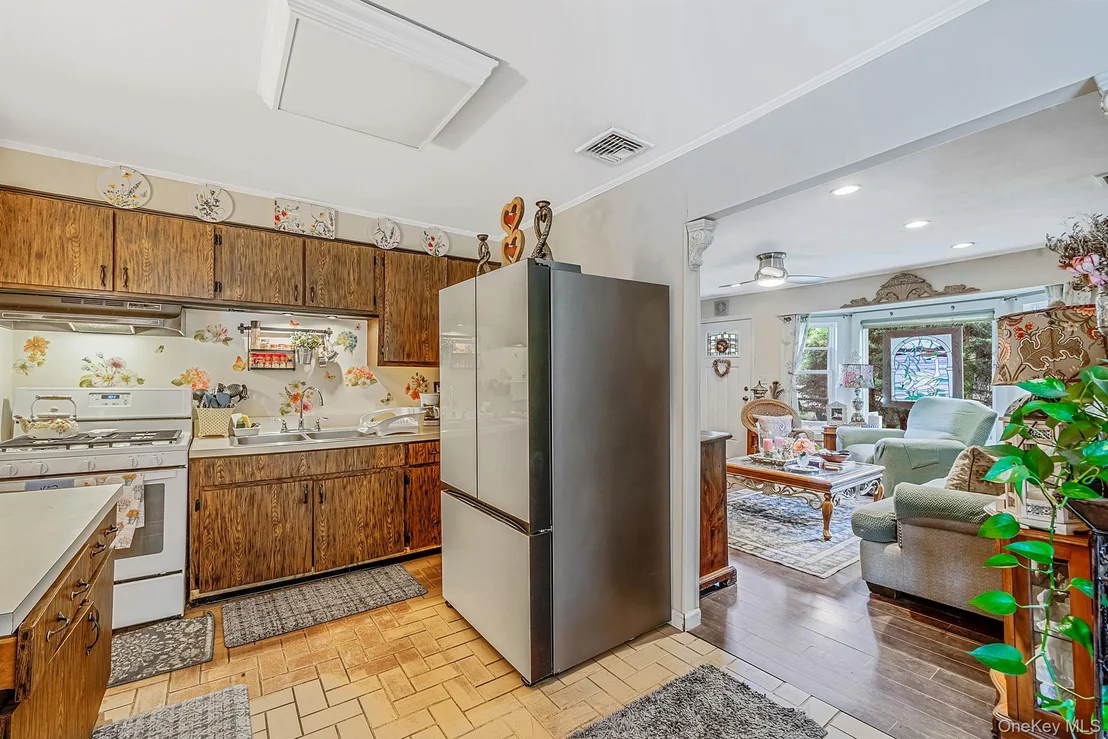 Photo of 58 Royal Avenue