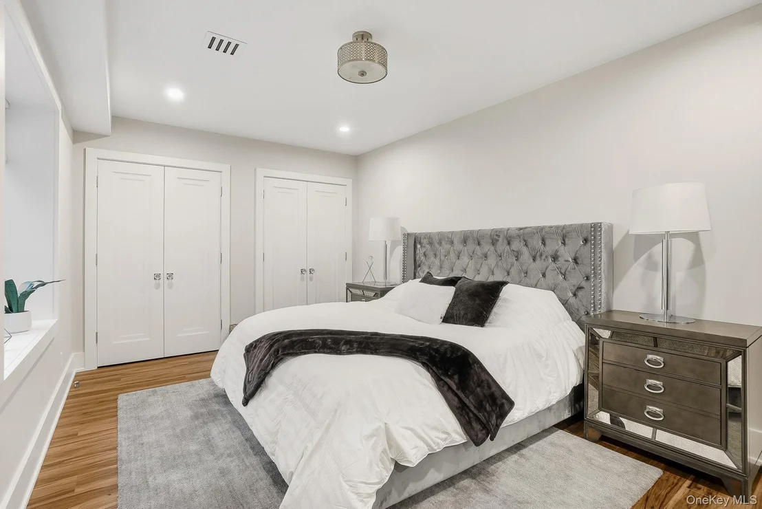 Photo of 9 Kirby Lane N