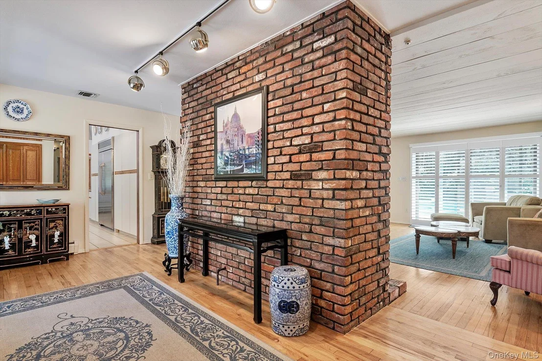 Photo of 17 Treeview Drive