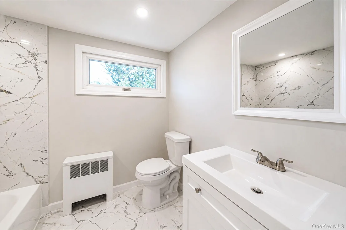 Photo of 986 Cayuga Road