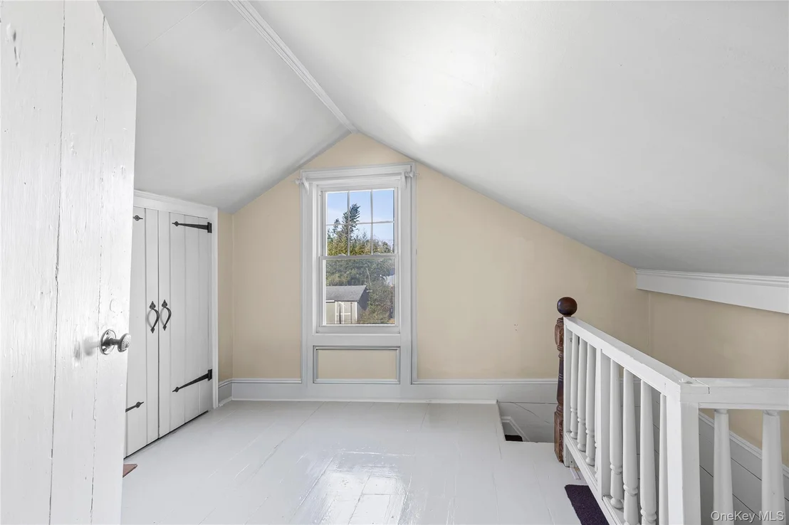 Photo of 403 Middle Road