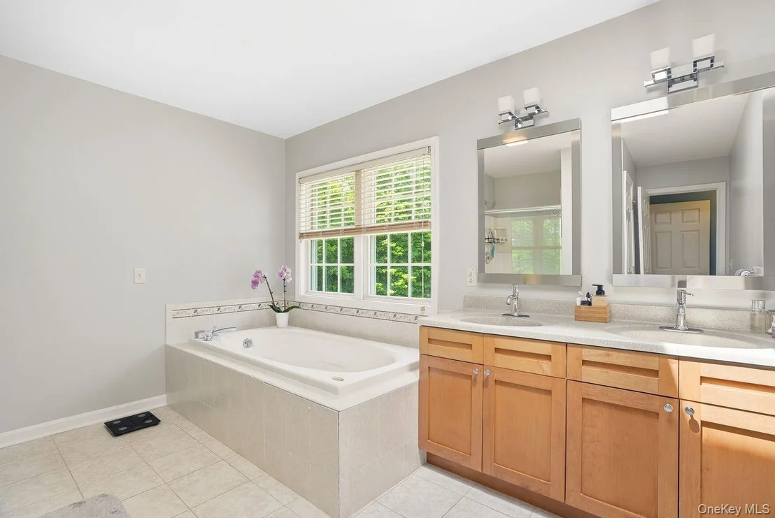 Photo of 882 Kipling Drive