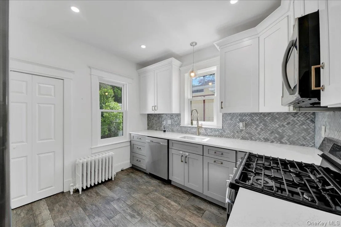 Photo of 925 Reynolds Street