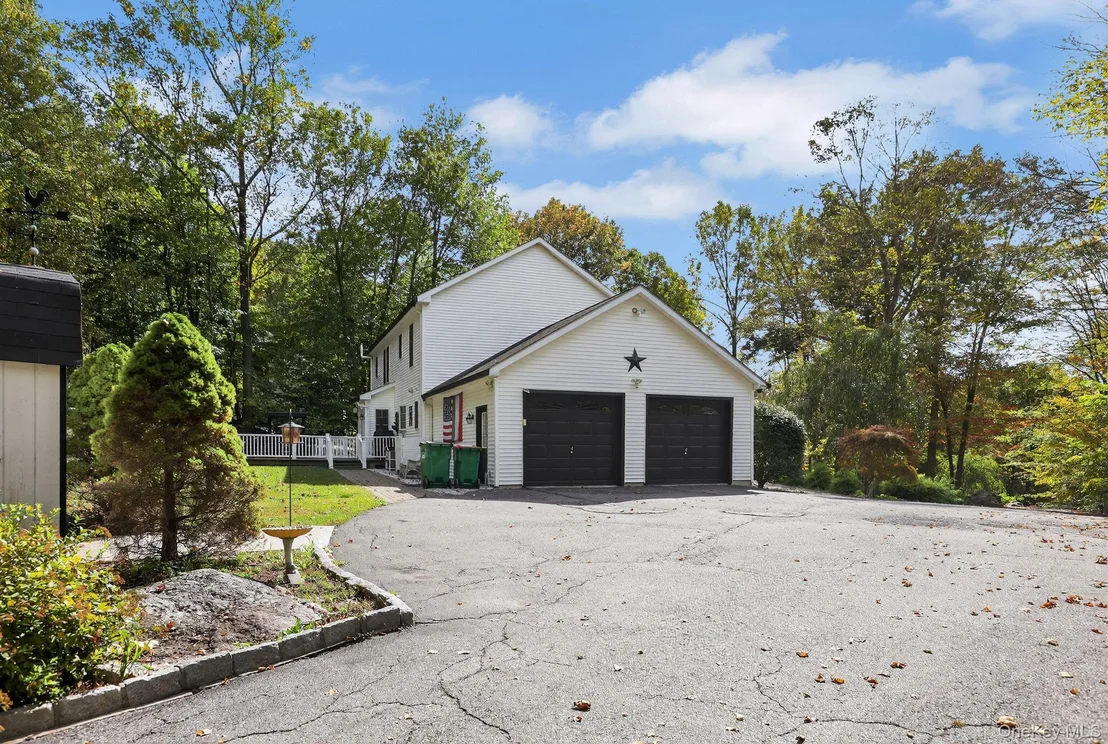 Photo of 39 W Forest Trail