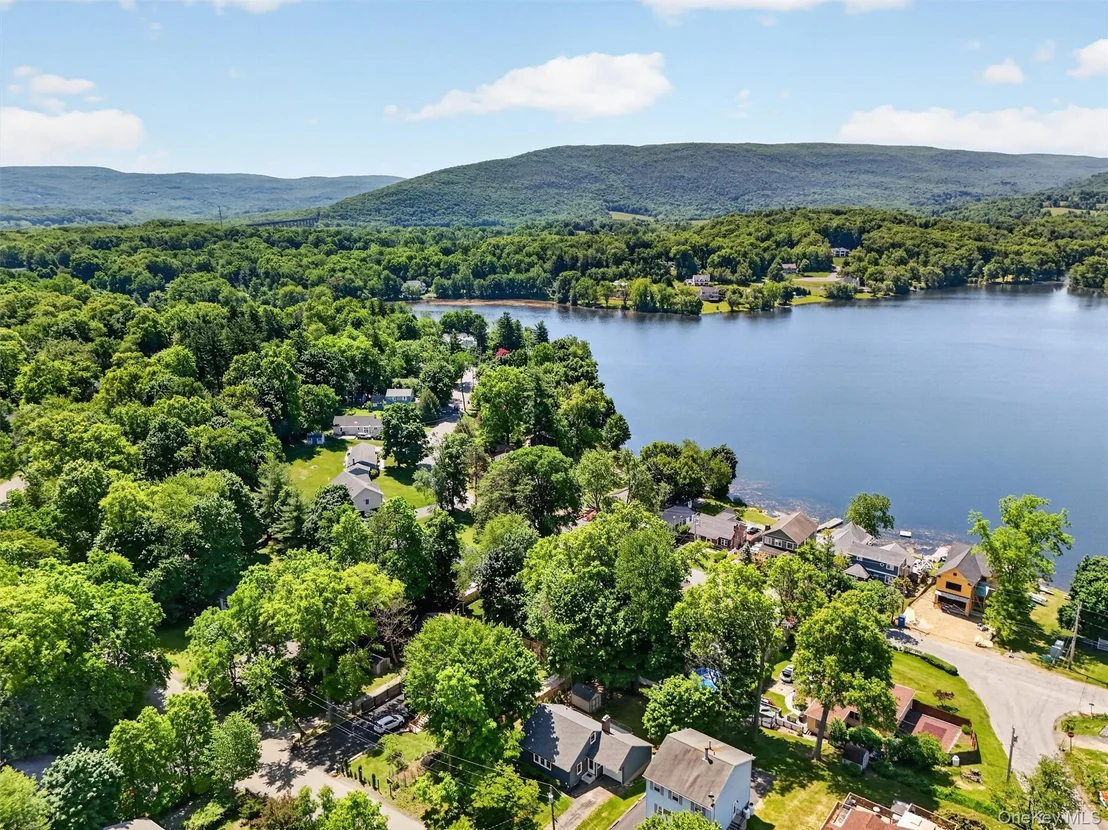 Photo of 333 Oak Drive