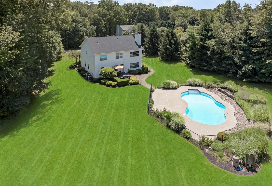 Photo of 85 Decker Drive