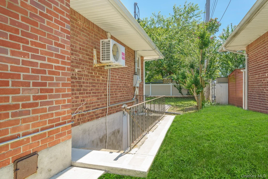 Photo of 3900 Miller Place