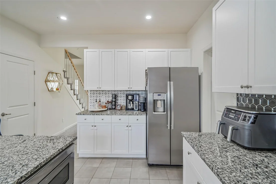 Photo of 7 Pondview Circle