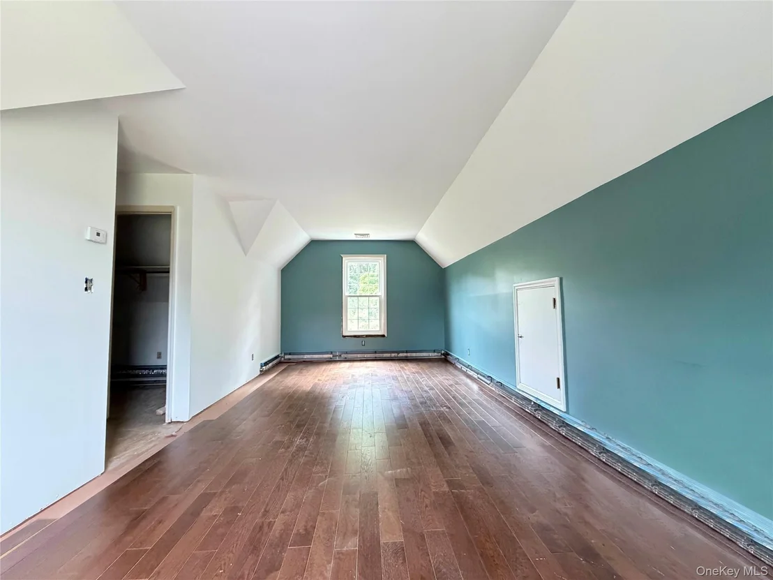 Photo of 18 Fox Run