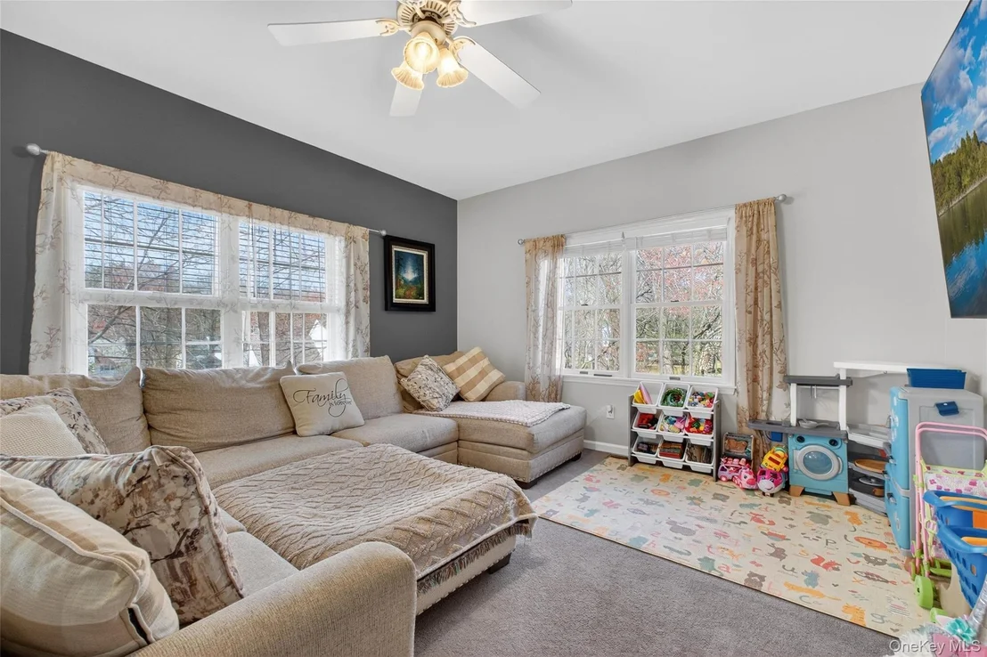 Photo of 24 Coachlight Drive