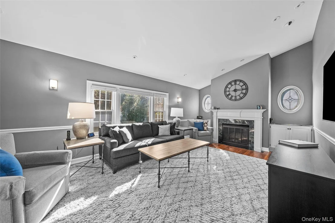 Photo of 156 Cabot Road