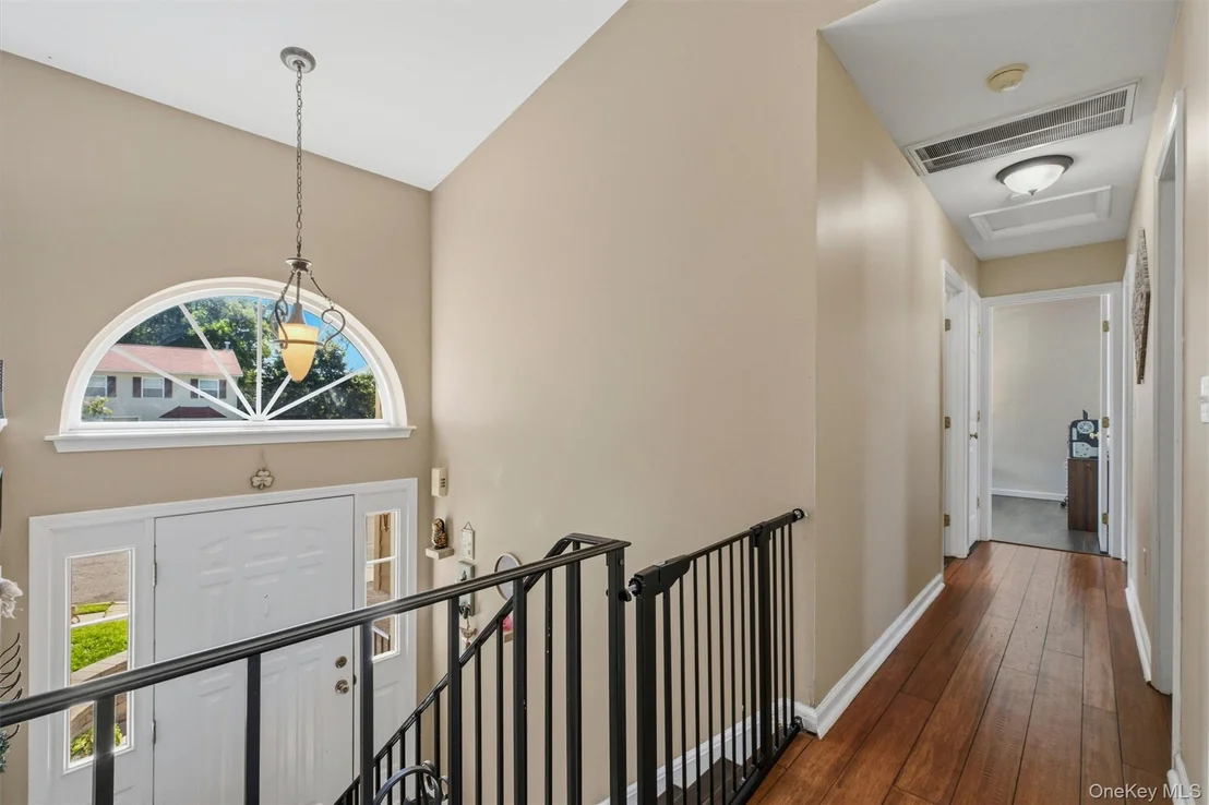 Photo of 17 Princeton Drive