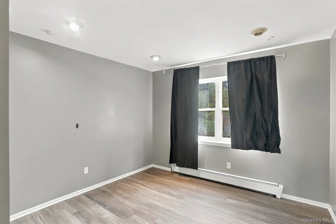 Photo of 16 Cambridge Circle