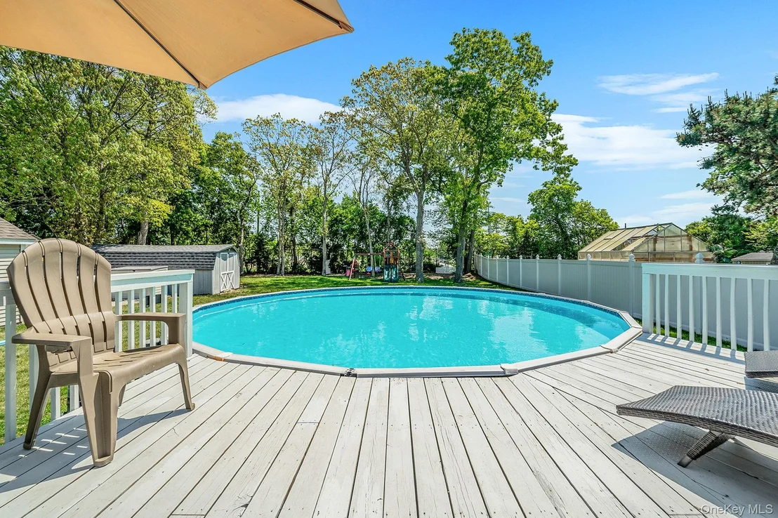 Photo of 121 Selden Boulevard