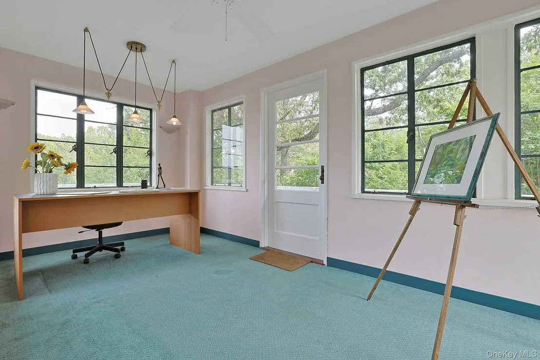 Photo of 75 Lakeside Drive