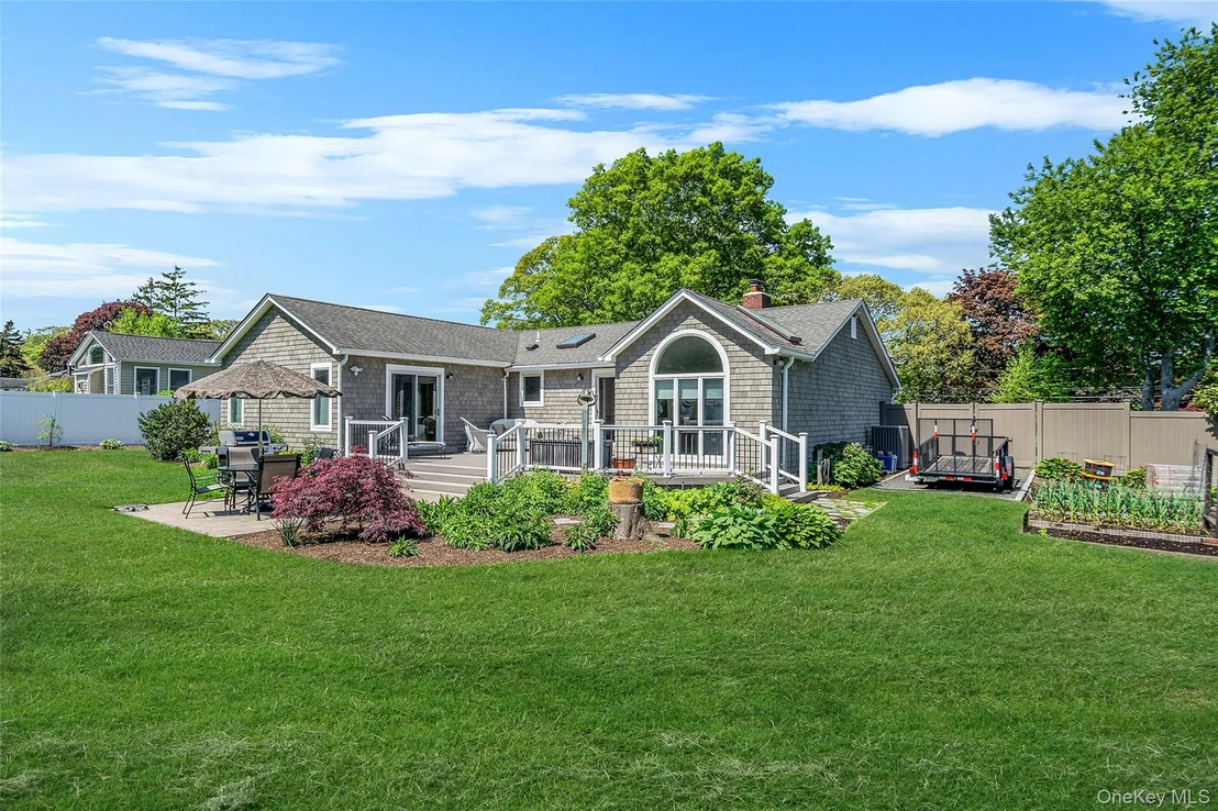Photo of 15 Evergreen Lane