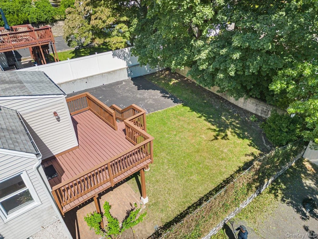 Photo of 104 Lefferts Road