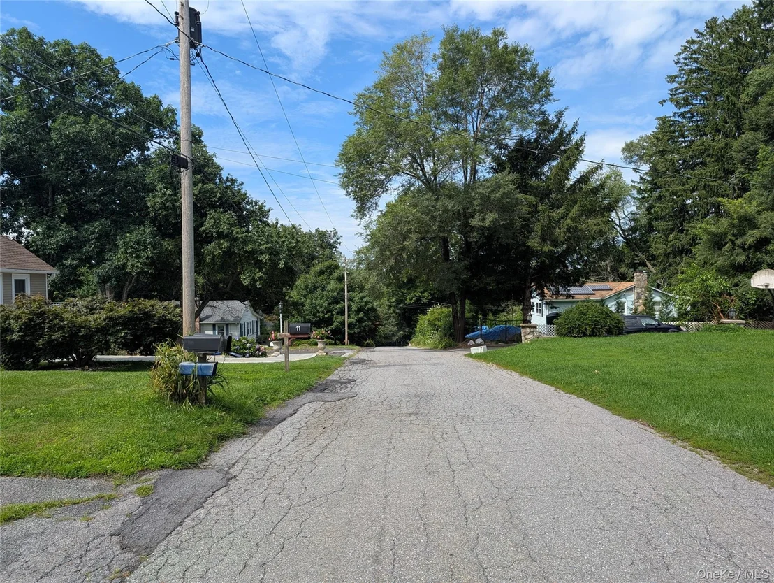Photo of 13 Lowell Road