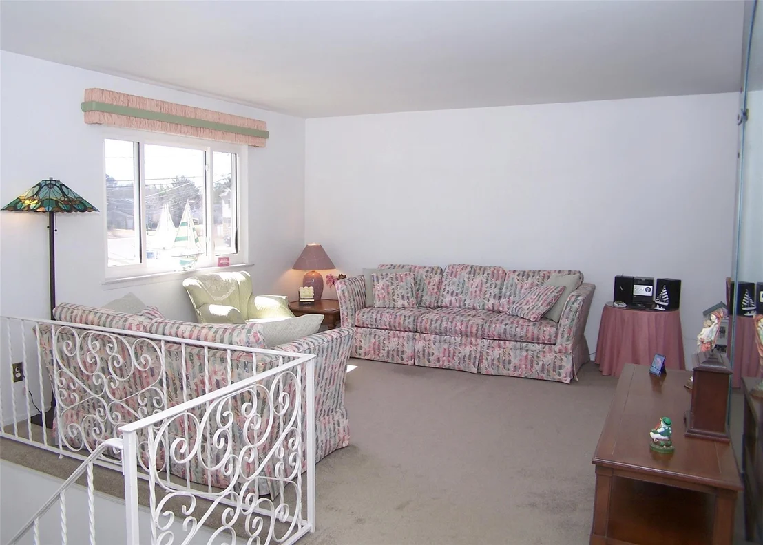 Photo of 61 Arch Drive