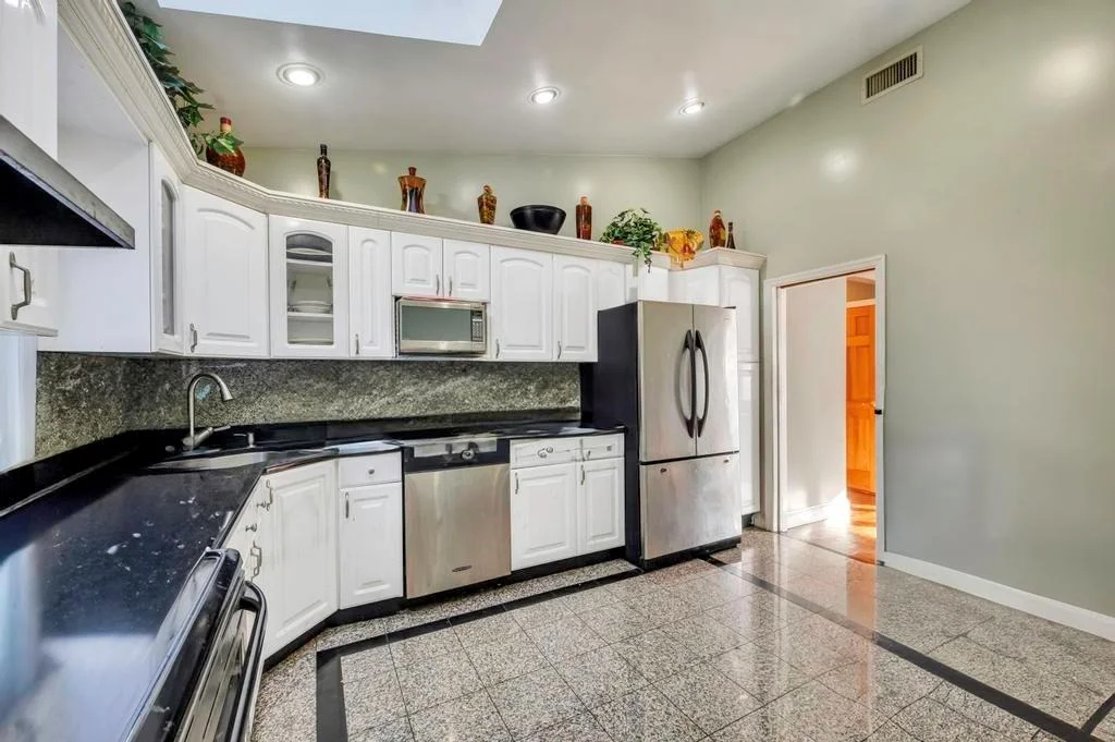 Photo of 82 Royal Drive