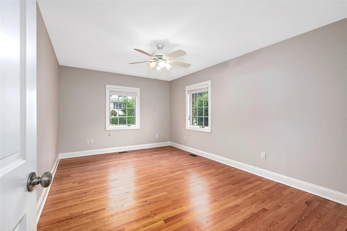 Photo of 37 Myrtle Boulevard