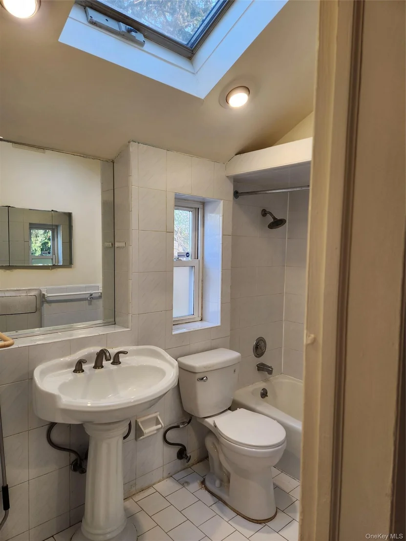 Photo of 142 Morris Parkway