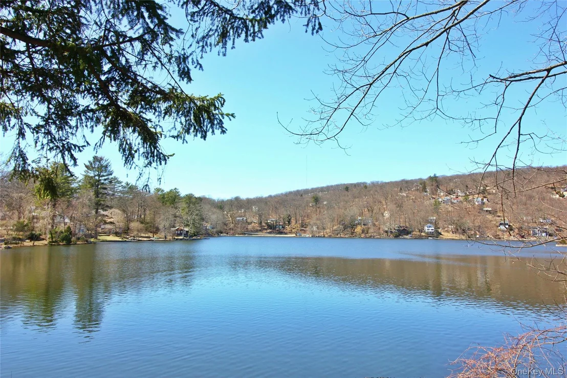Photo of 45 Laurel Road