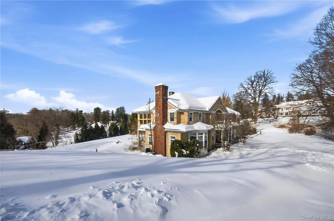 Photo of 2 Lodge Road