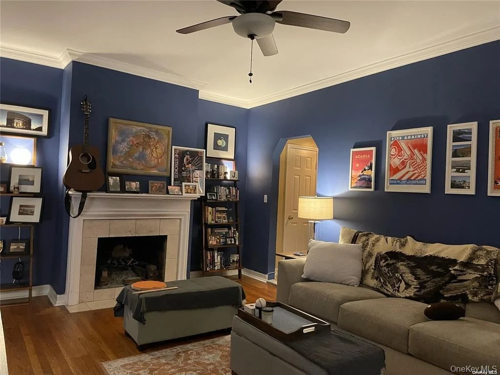 Photo of Unit 3B at 840 Bronx River Road