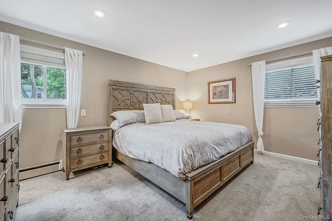 Photo of 44 Winslow Lane